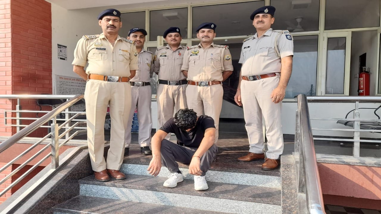 बंबर ठाकुर पर गोली चलाने वाला मुख्य आरोपी गिरफ्तार।