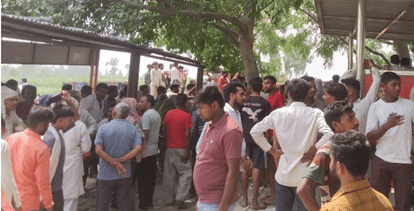 कासगंज में बवाल