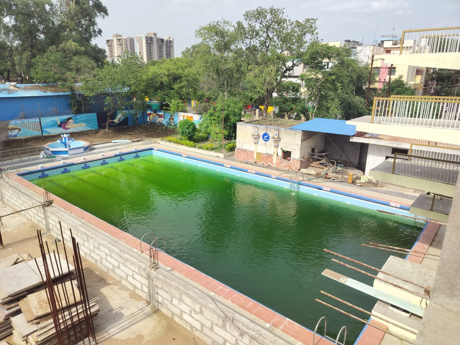 नेहरू पार्क स्विमिंग पूल