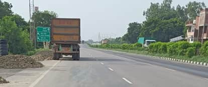 Illegal parking on Kanpur highways continues to claim lives, agencies fail to act