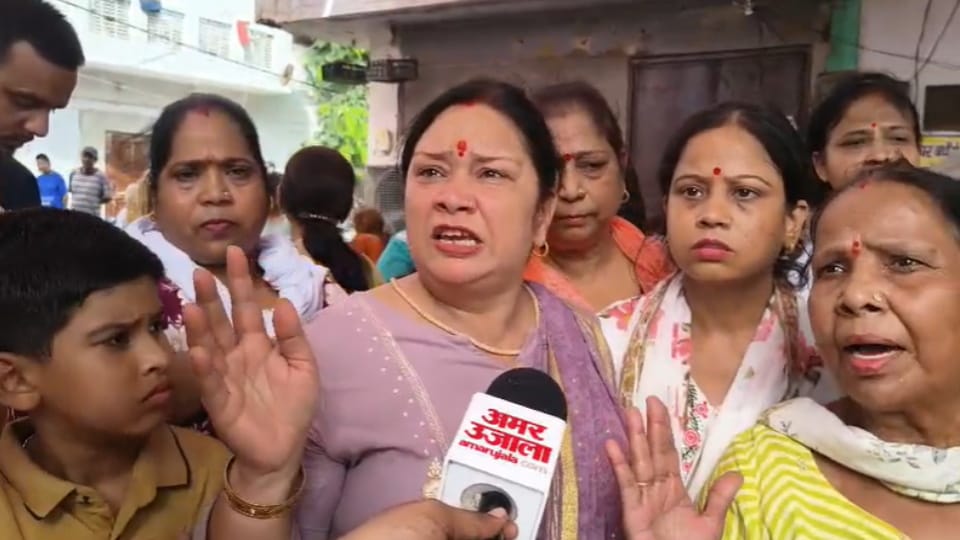 Women Protest After Supreme Court Verdict, Raise Slogans Against BJP Government in Meerut