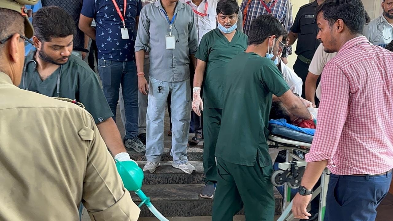 Paramedical student murdered at Pilibhit District Hospital