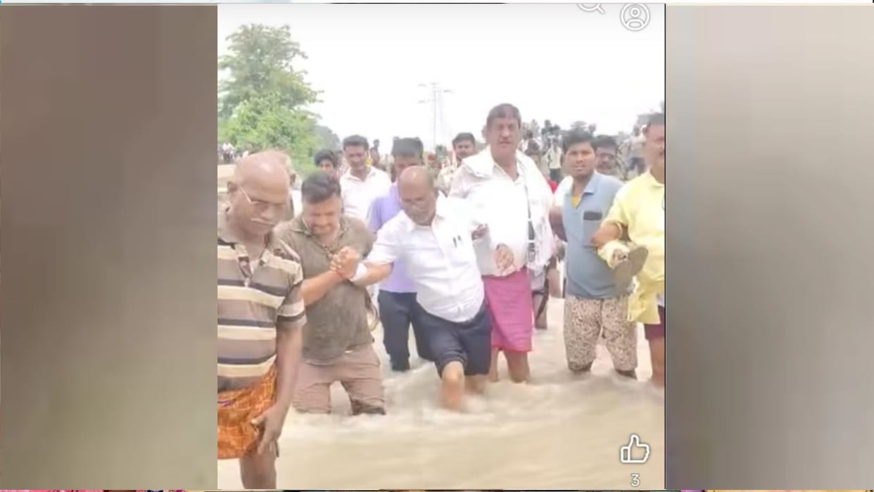 Alternative route for bridge being built at Banki village in Deoria has been submerged by rainwater