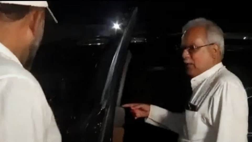 आधी रात को दिल्ली पहुंचे भूपेश बघेल