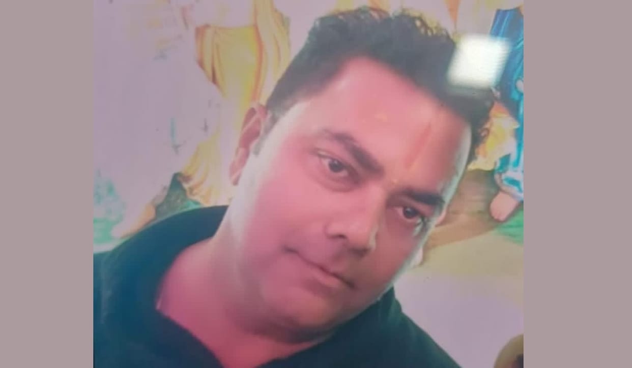 Kanpur Sound of a licensed gun and a single shot transporters suicide sparks a stir police investigating