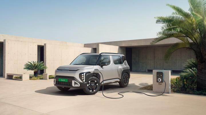 Kia Syros EV Unveiled with Up to 526 km Range; Pre-Bookings Open at ₹25,000