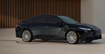 New Lexus ES 350h 2026 Launched in India Check Specs, Features and Variants