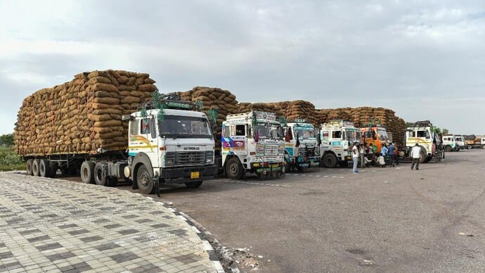 Lucknow: Two new transport towns will be built within the city, with locations near Gosaiganj and the expressw