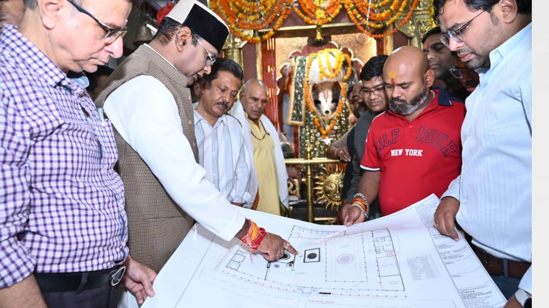 मंत्री विश्वास सारंग ने श्री खेड़ापति हनुमान लोक कॉरिडोर निर्माण कार्य का निरीक्षण किया