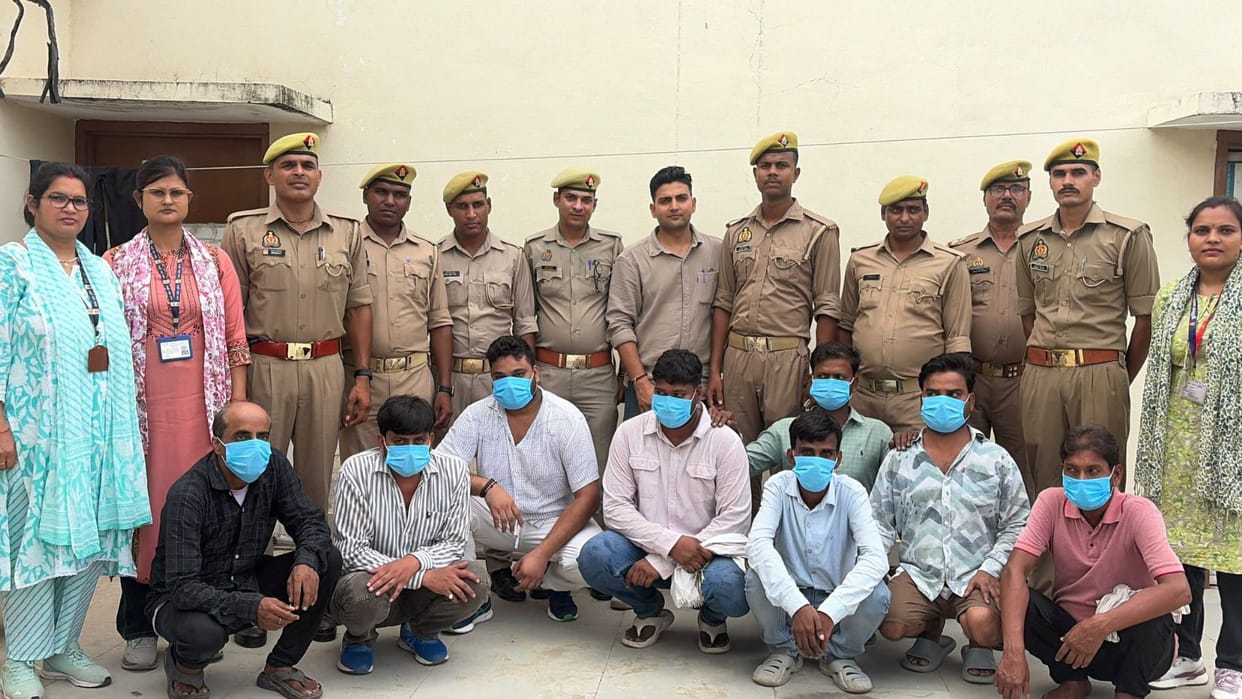 Varanasi News Online gambling racket operating near Cantt Police Station eight arrested Bhagya Lakshmi
