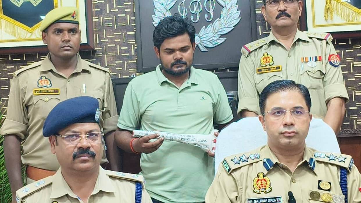 UP: Wife conspired with lover to murder husband; driven by greed for land, they killed him with a hammer and d