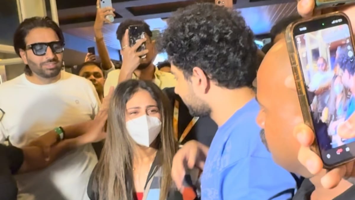 मेधा शंकर या कोई और? आखिर समय रैना के साथ कौन थी ये मिस्ट्री गर्ल? कॉमेडियन ने फोटो शेयर कर किया