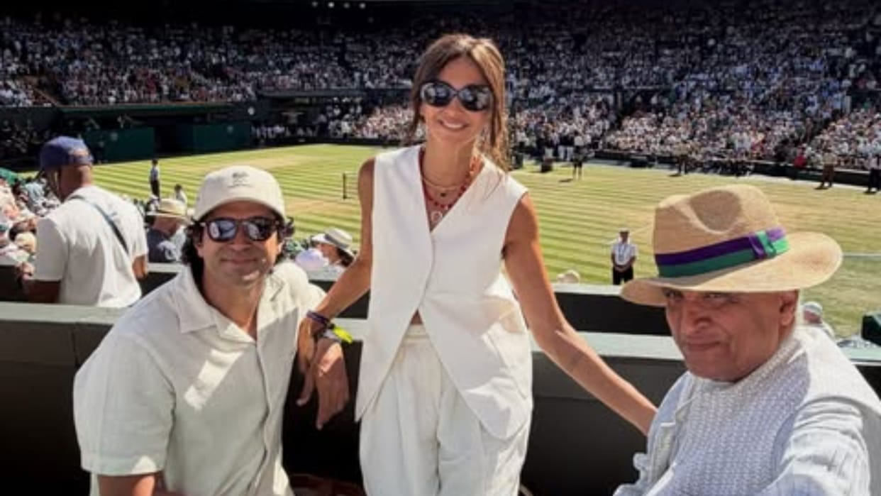 Shibani Akhtar Share Javed Aktar And Farhan Akhtar Pictures Enjoy Wimbledon