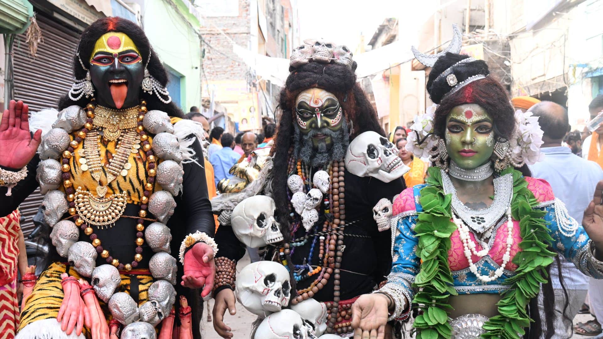 Baba Kalbhairav seen in his golden-silver form for 17 hours For one day one year in varanasi