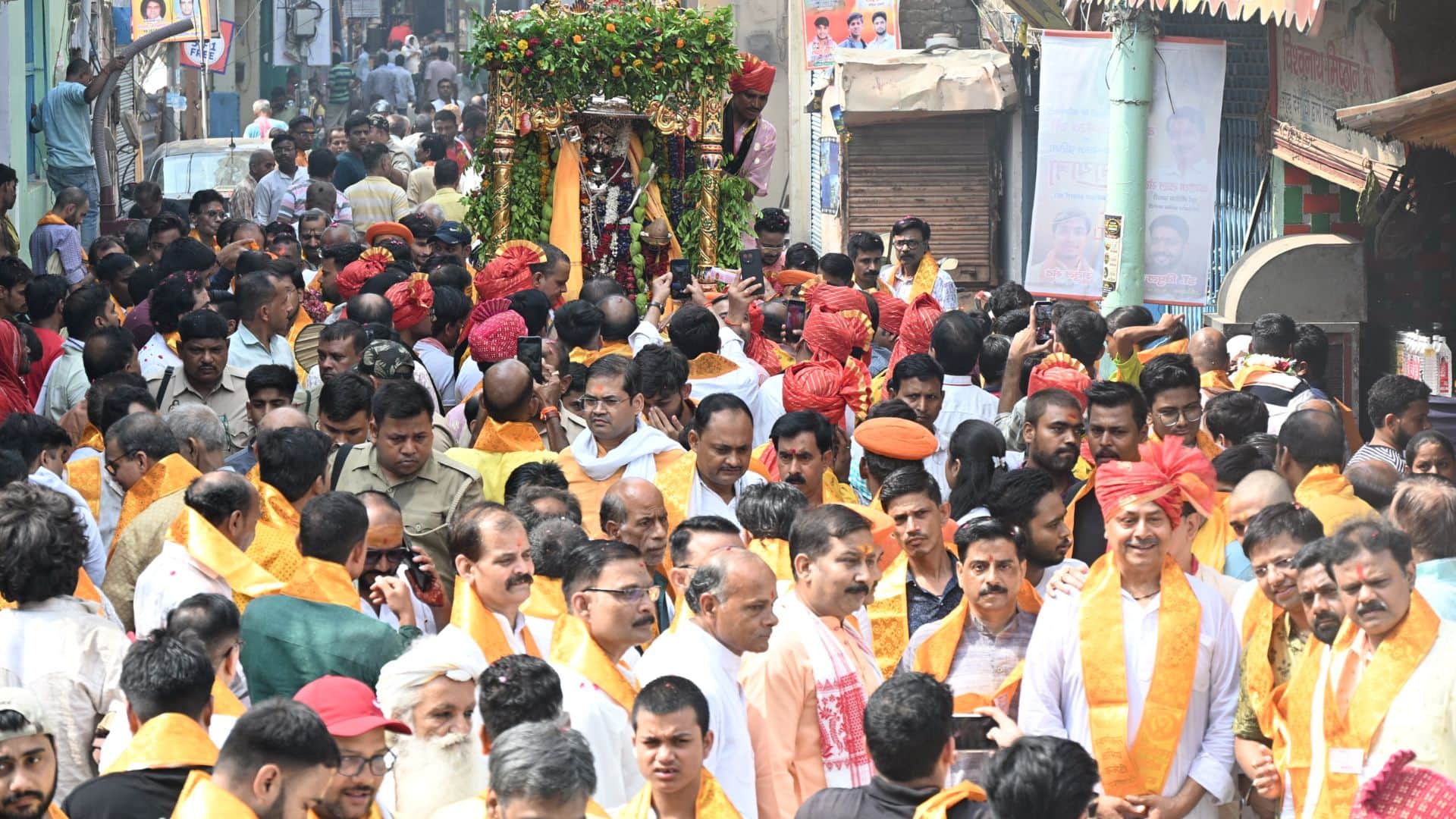 Baba Kalbhairav seen in his golden-silver form for 17 hours For one day one year in varanasi