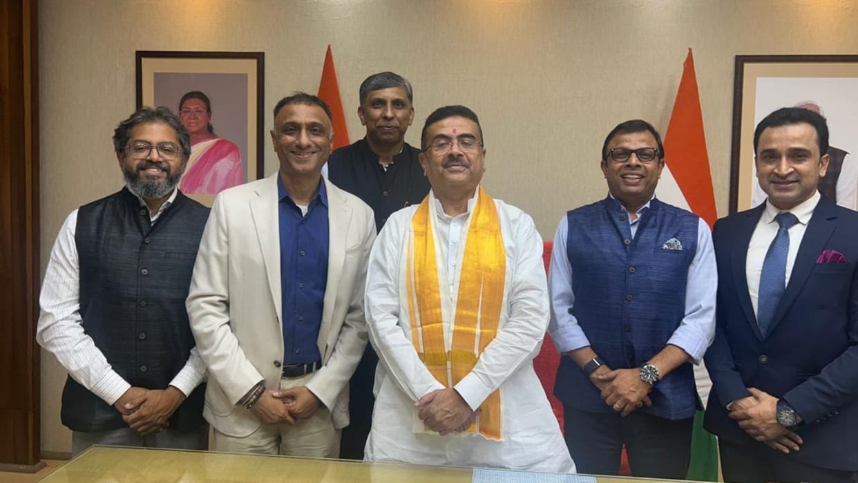 West Bengal New avenues for investment opening up top Flipkart officials met CM Suvendu Adhikari