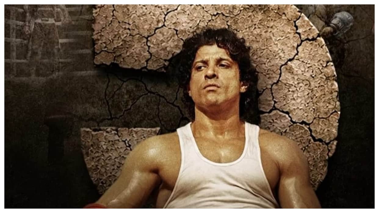 Farhan Akhtar celebrates fifth anniversary of Toofaan starring Mrunal Thakur