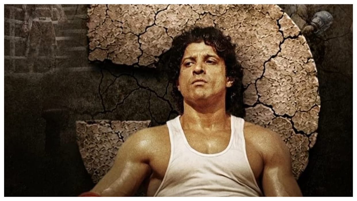Farhan Akhtar celebrates fifth anniversary of Toofaan starring Mrunal Thakur