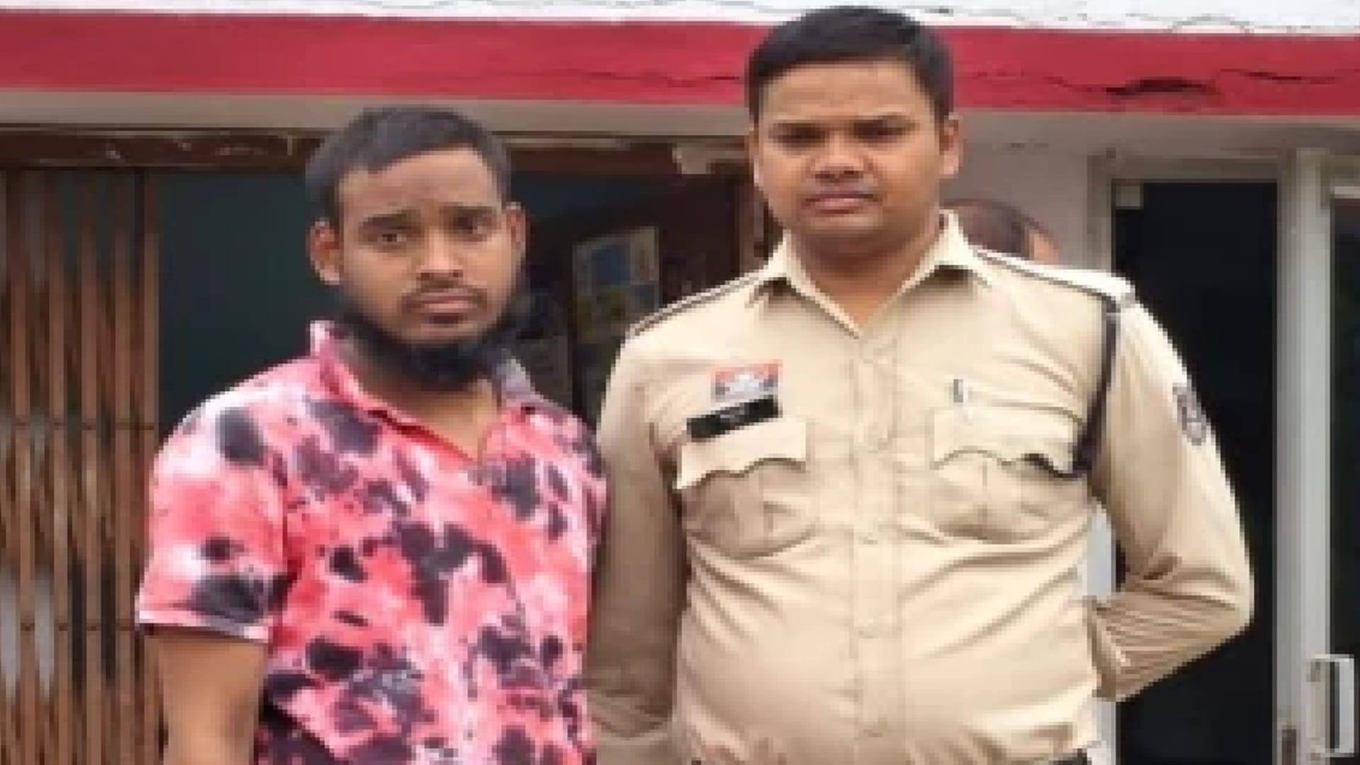 पुलिस के गिरफ्त में आरोपी