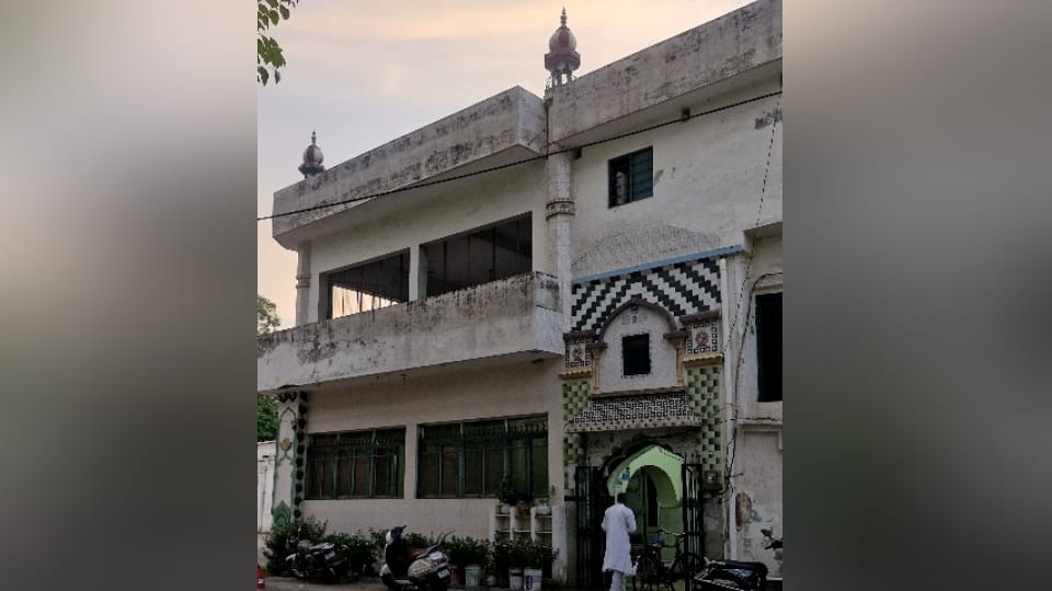 Saharanpur: District Judge's court upholds City Magistrate Court's decision, declares mosque illegal.