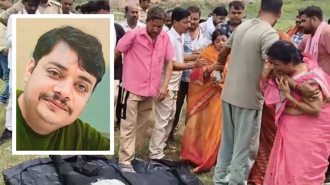 Auraiya Doctor jumps into Yamuna in while livestreaming video SHO and hospital owner accused body recovered