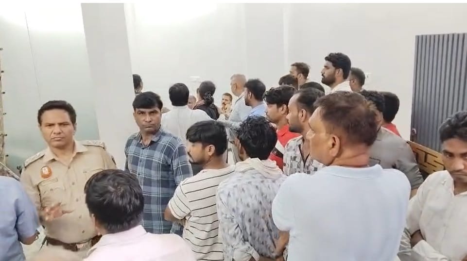 Double murder in BURARI Delhi Woman shot dead lover kills himself too