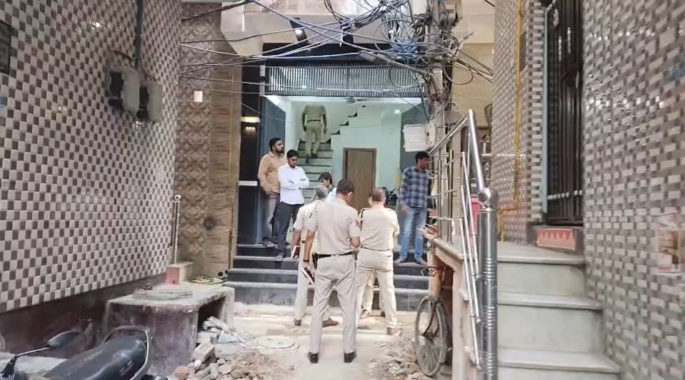 Double murder in BURARI Delhi Woman shot dead lover kills himself too