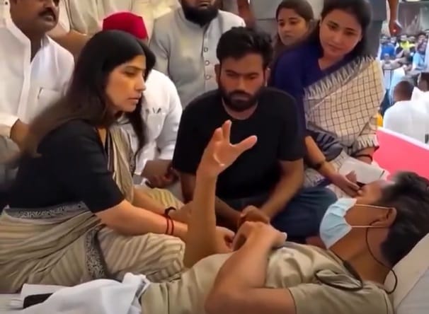 Kejriwal Dimple Yadav Rakesh Tikait met Sonam Wangchuk and extended their support