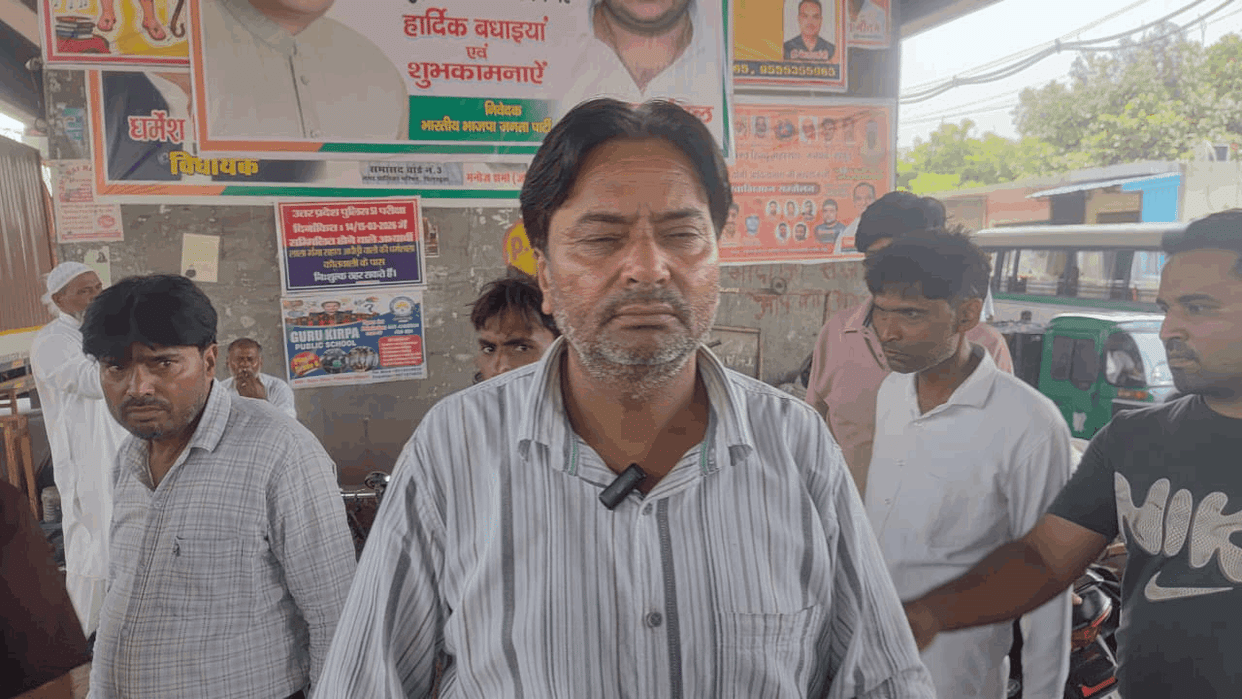 contractor abducted taken to a forest beaten and ransom of five lakh rupees was demanded In Pilkhuwa