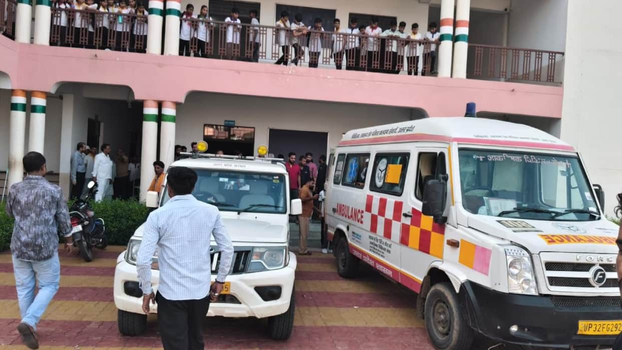 Lalitpur: A large number of children of Atal Residential School fell victim to food poisoning