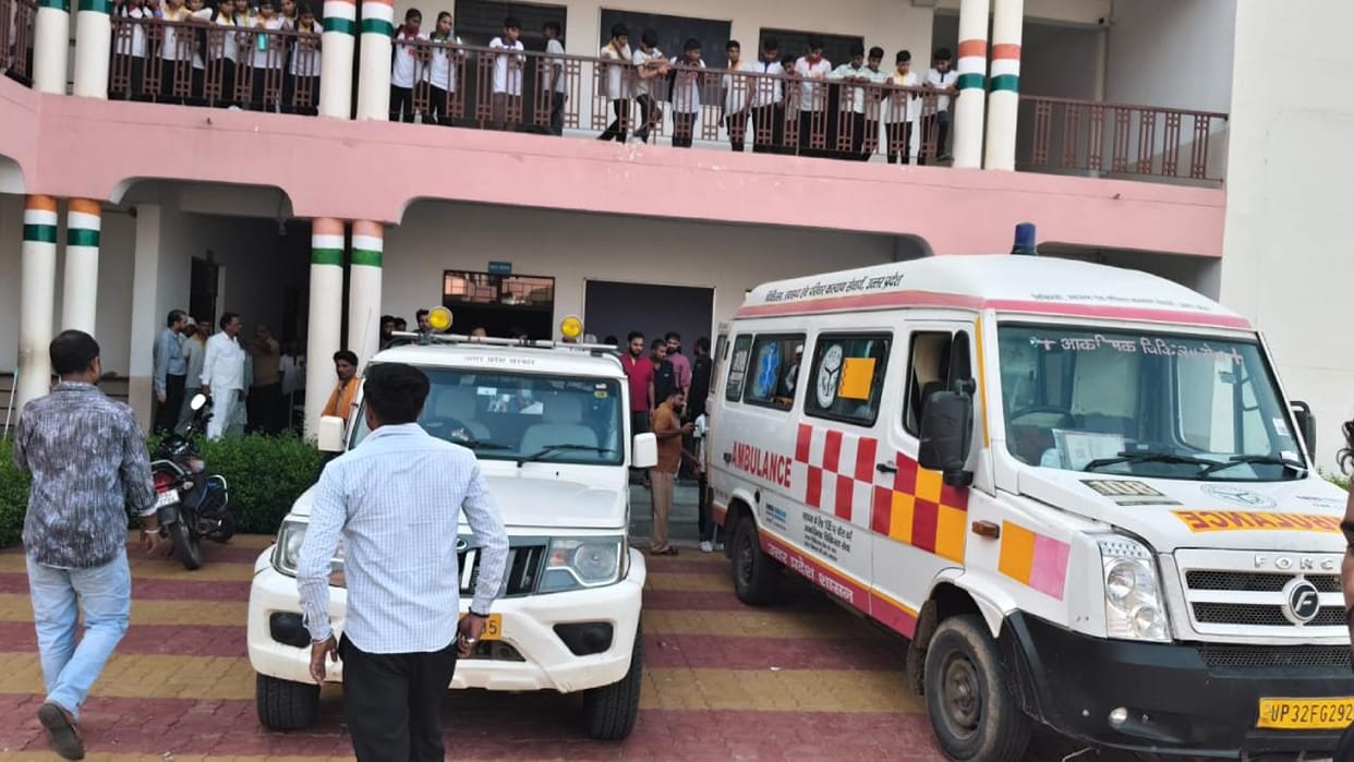 Lalitpur: A large number of children of Atal Residential School fell victim to food poisoning