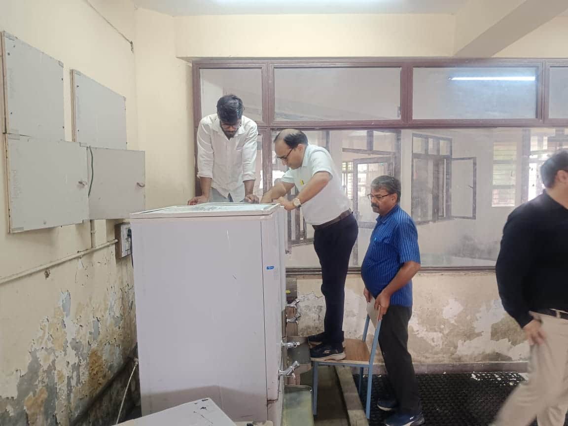 Bhopal News: Students fall ill due to food poisoning at MANIT hostel; inspection reveals mess operating withou