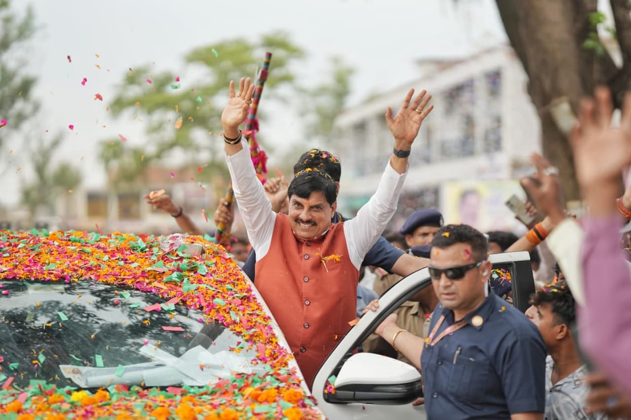 Bhopal: CM gifts 72 development projects worth ₹189 crore to Tikamgarh, announces medical college, and targets