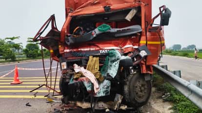 Varanasi Accident DCM truck rams into dumper Ring Road driver killed body extricated cutting open cabin