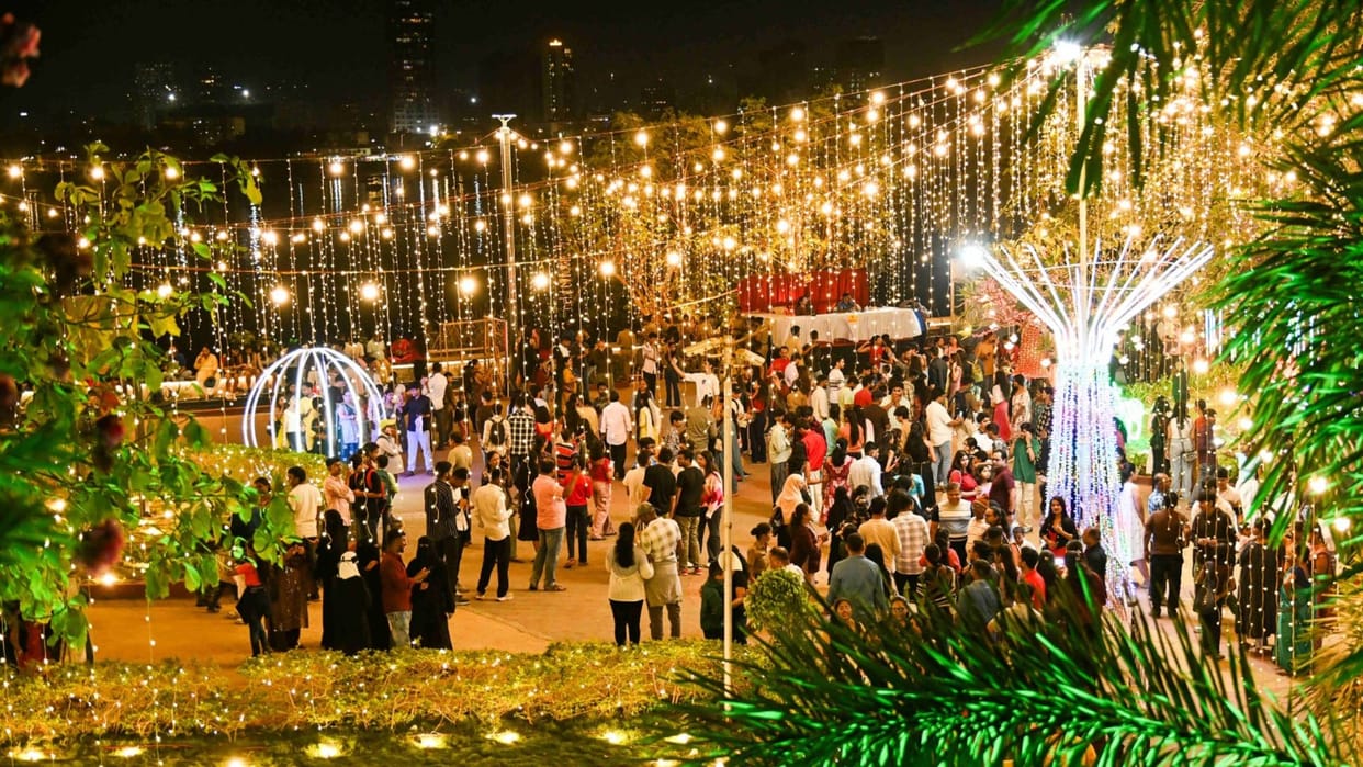 FIFA World Cup Final: Will bars in Mumbai stay open late into night? Awaiting Maharashtra government decision