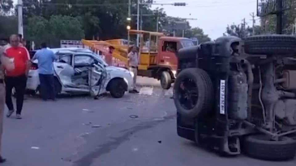 A Thar vehicle collided with a car at Sohna Chowk in Gurugram, injuring four people
