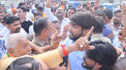 भाजपा-कांग्रेस कार्यकर्ता भिड़े