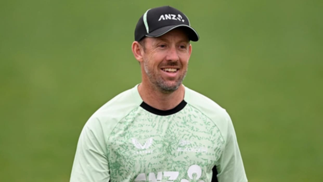 Luke Ronchi to leave New Zealand batting coaching role for BBL team Melbourne Renegades