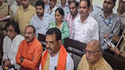 प्रभारी मंत्री असीम अरुण