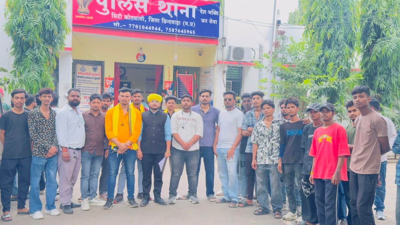 पूर्व जिला अध्यक्ष देवरावेन भलावी की मुश्किलें बढ़ गई हैं।