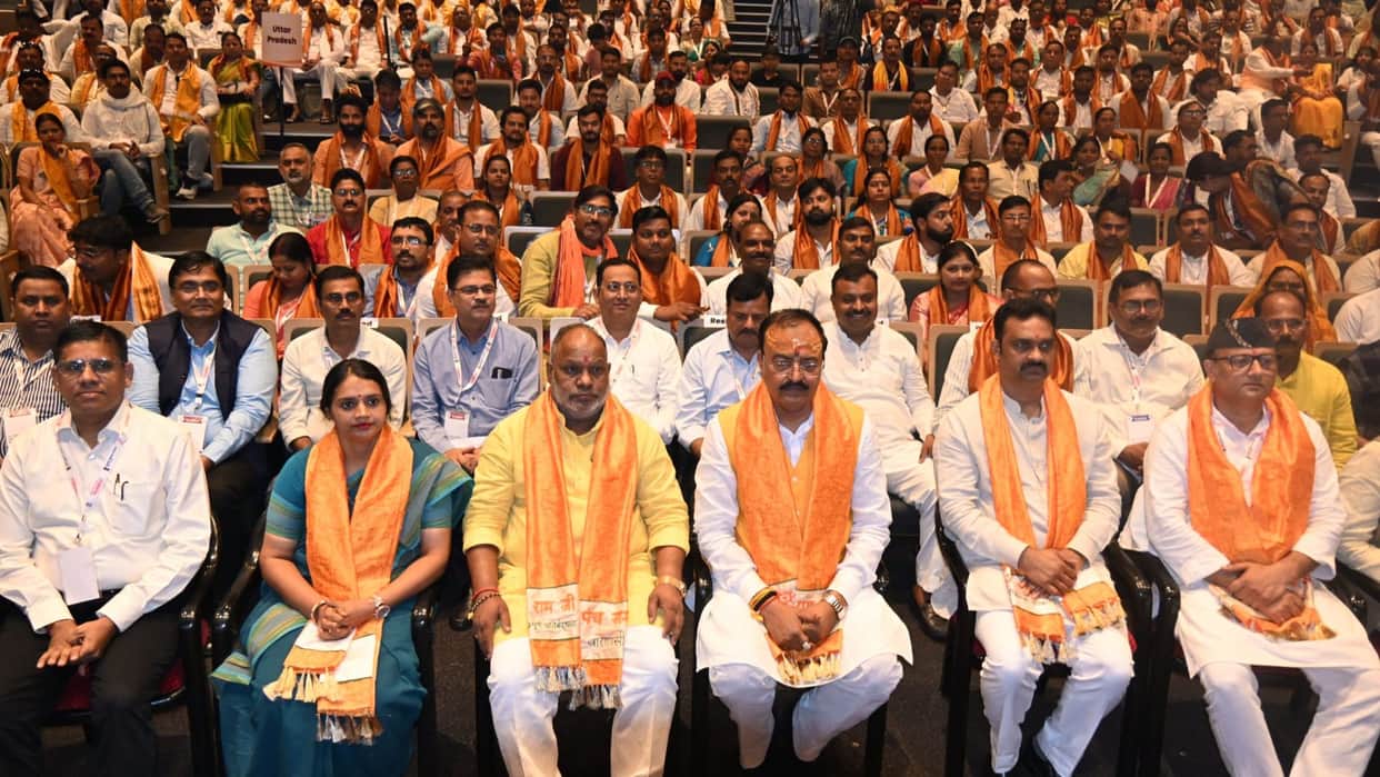 Minister Kamlesh speaks in Kashi not digging same pit repeatedly move towards developing villages