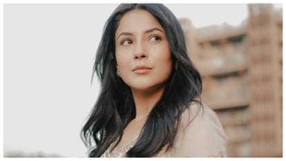 Shehnaaz Gill opens up about the emotional complexities of long distance love