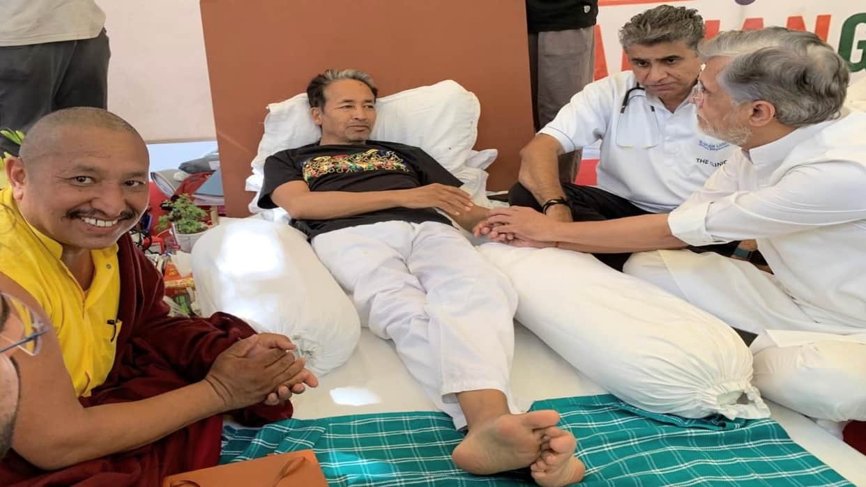Reckong Peo: Spiritual leader Thuptan Negi Rinpoche met Sonam Wangchuk.