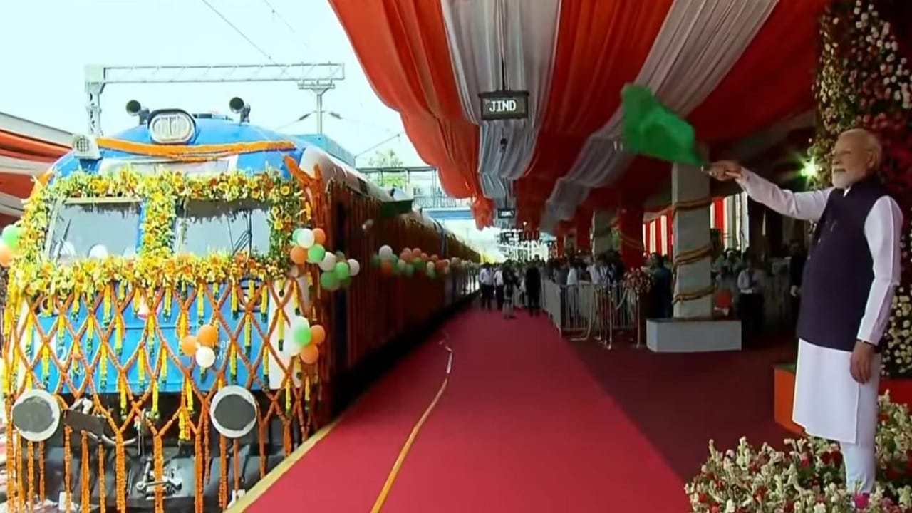 देश की पहली हाइड्रोजन ट्रेन