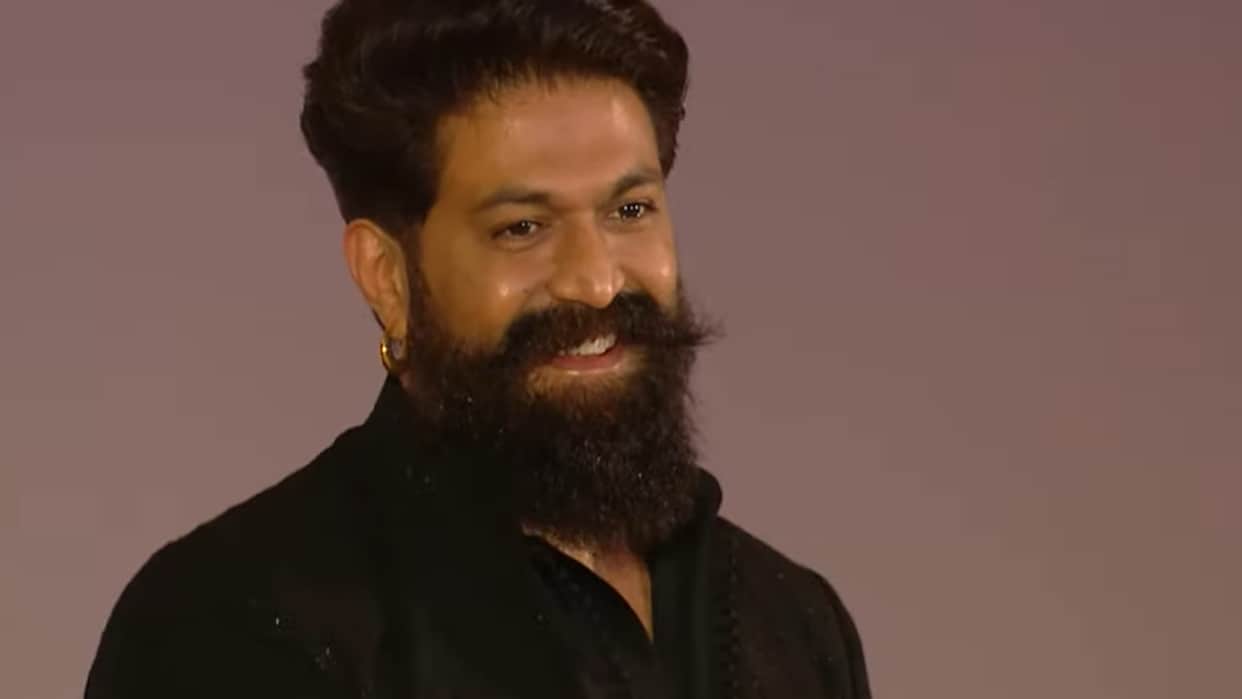 Yash Used To Bring Huge Speakers And The Music Would Change The Energy On The Ramayan Set