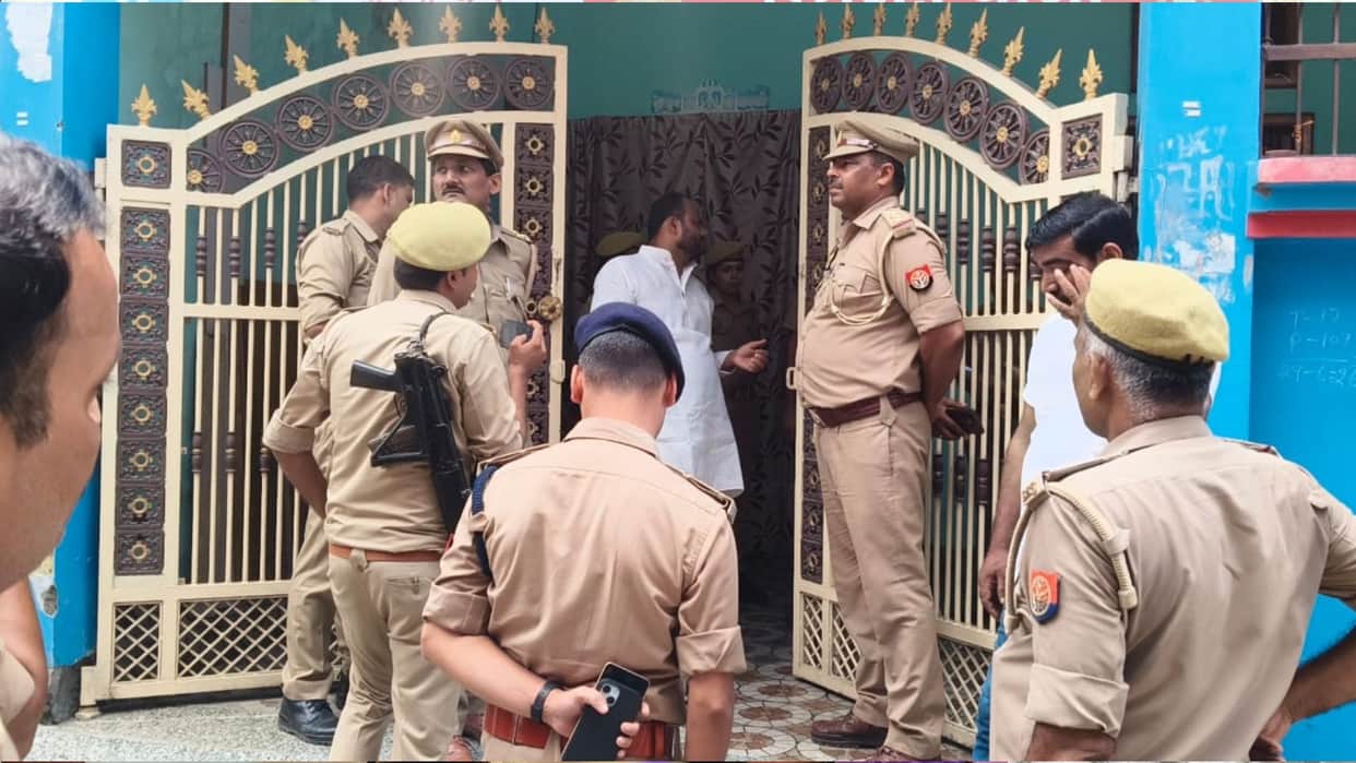 Raid conducted at suspended Diwan's house; family questioned.