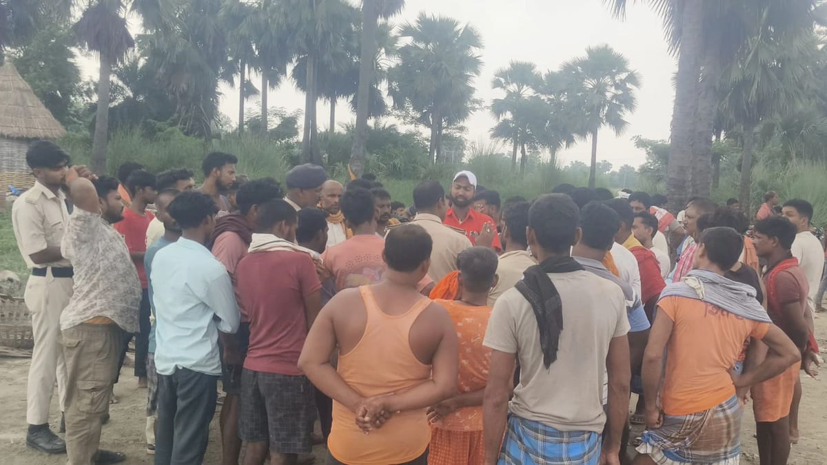 Bihar: छपरा में एक साथ बुझ गए दो चिराग, लिच्छवी एक्सप्रेस की चपेट में आए जुड़वा भाइयों की दर्दनाक मौत