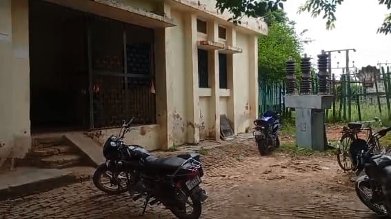 Kanpur Power crisis in Mandhana frequent faults in the 33 kVA line 92 villages left in the dark