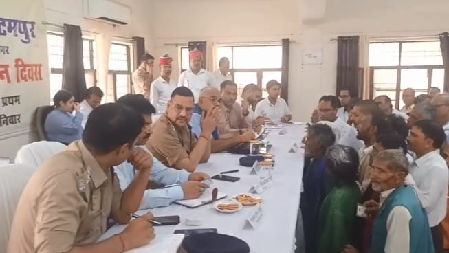 Kanpur Samadhan Diwas held in Ghatampur DM and DCP heard public grievances and issued instructions