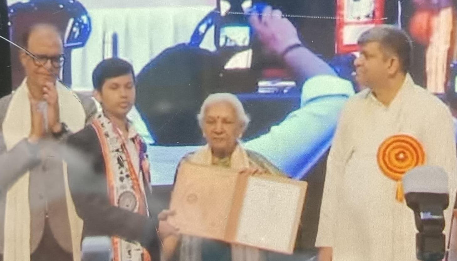 Kanpur Meritorious student honored by Governor takes his own life  a suicide note was found in his room